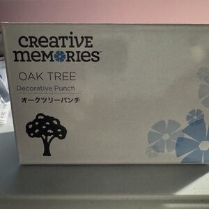 Creative Memories Oak Tree Decorative Punch NIB